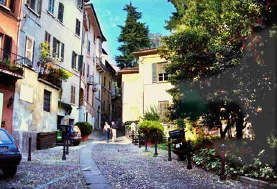 ...dalle barricate dell'Albera, angusta piazza che ottimamente il Correnti diceva Termopili cittadina...